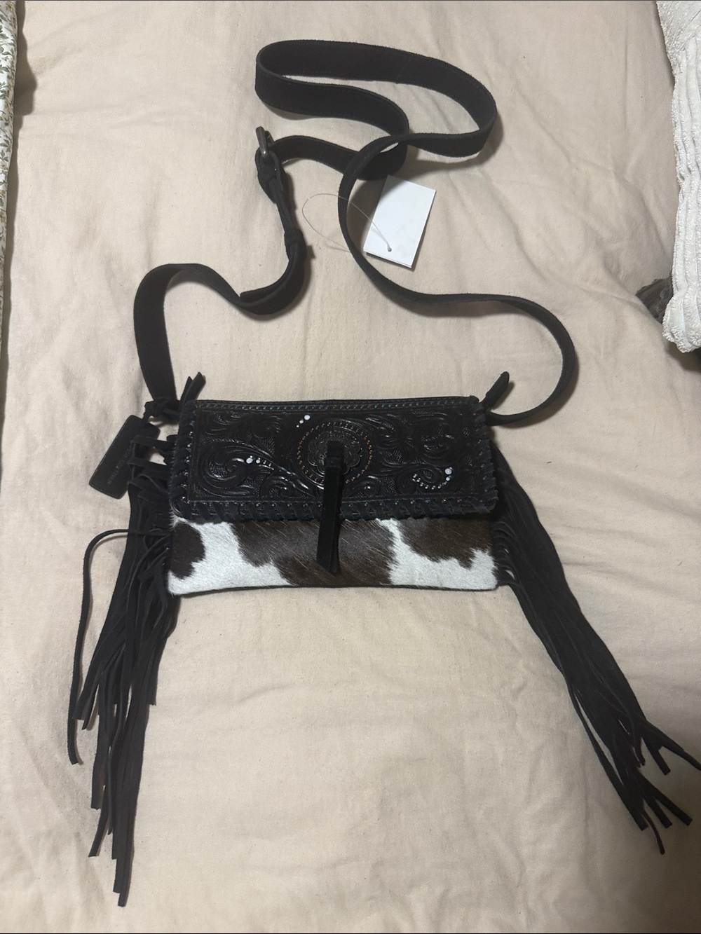SHYANNE Western Cowhide Fringe Crossbody Bag| NWT